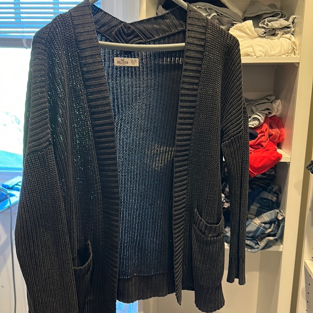 Hollister cardigan